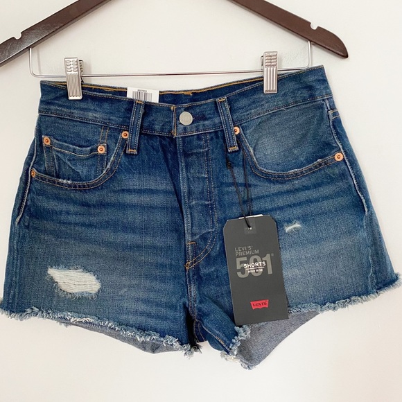 NWT Levi’s 501 High Rise Button Fly Jean Shorts